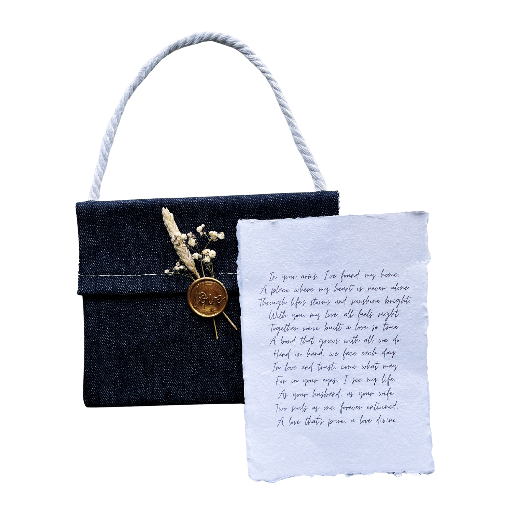 Personalized denim fabric purse and letter, 5 x 7 in.